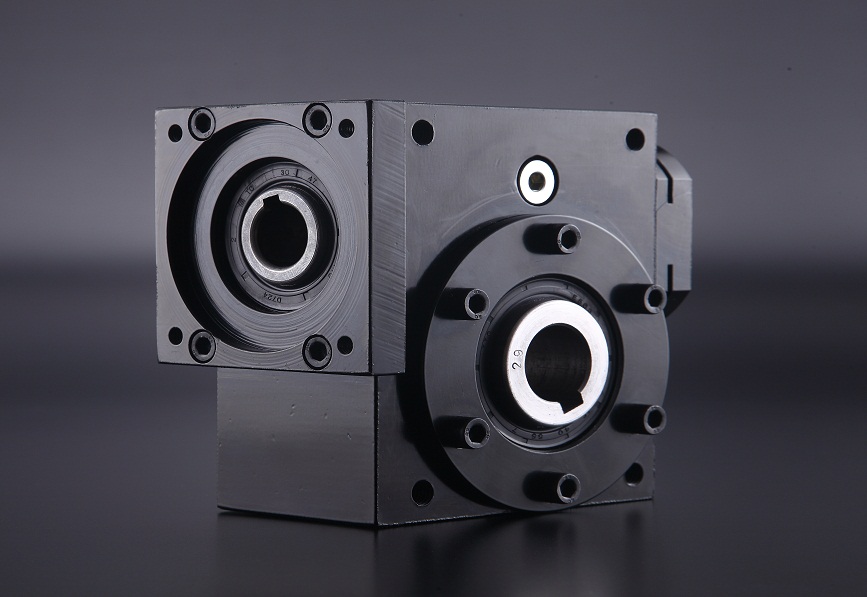 微間隙蝸桿減速機(jī)，高剛性機(jī)床專用全鋼體結(jié)構(gòu)蝸輪蝸桿減速機(jī)