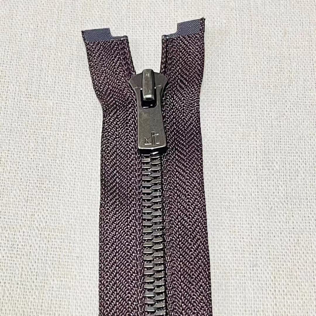 YKK高端拉鏈EXCELLA系列，5號(hào)金屬雙開(kāi)右插玉米牙煙槍色